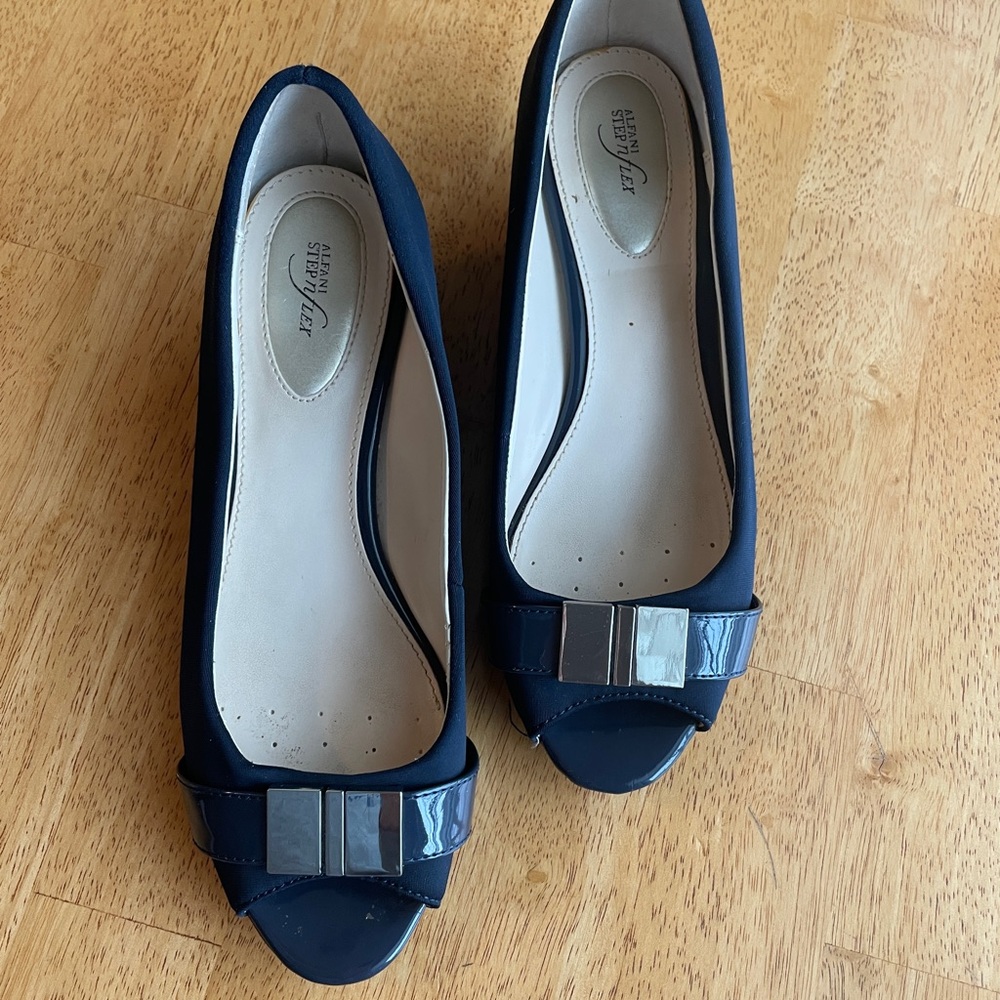 Elegant Navy Peep-Toe Heels with Bow Accent